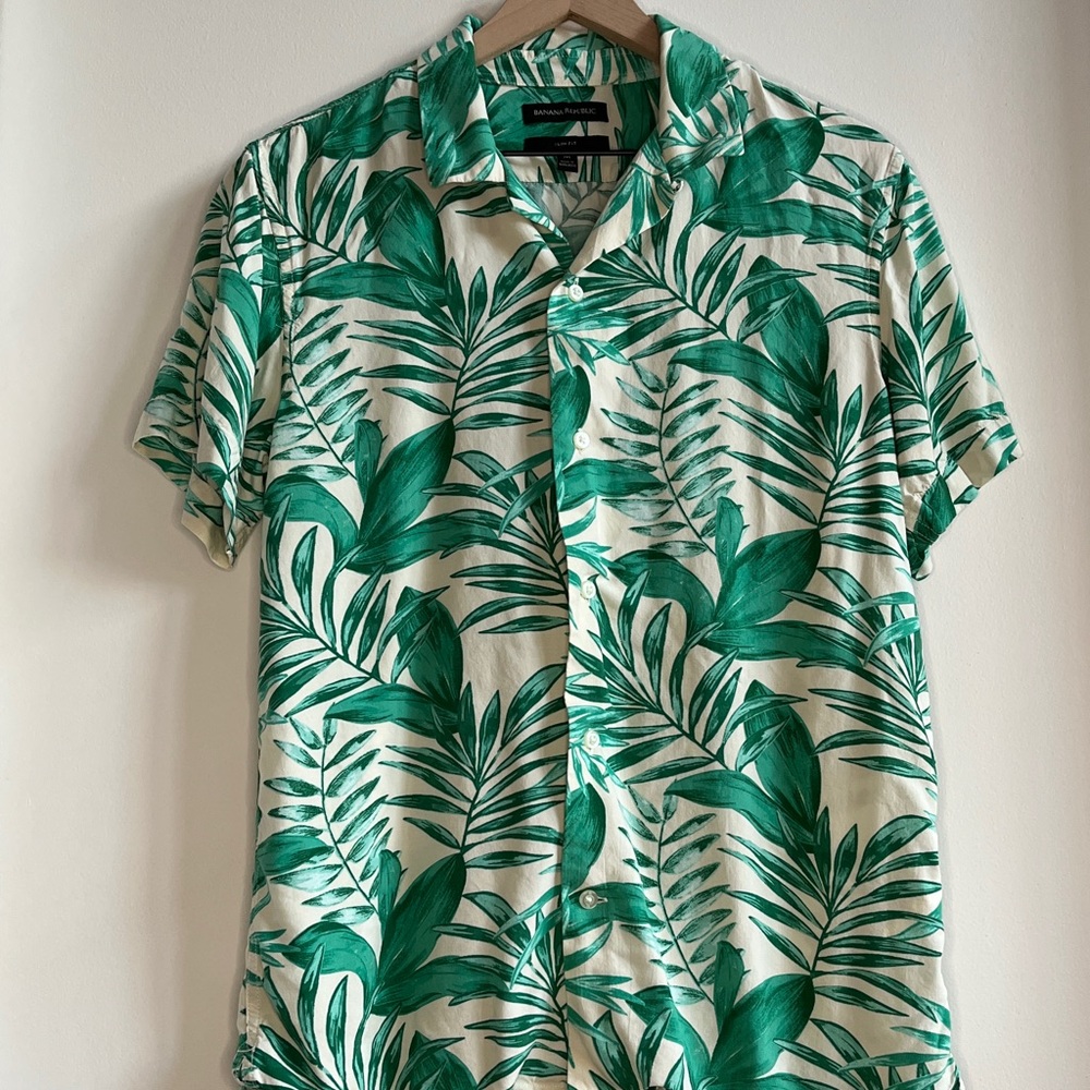 Banana Republic Green Leaf Men's Camp Collar Shirt